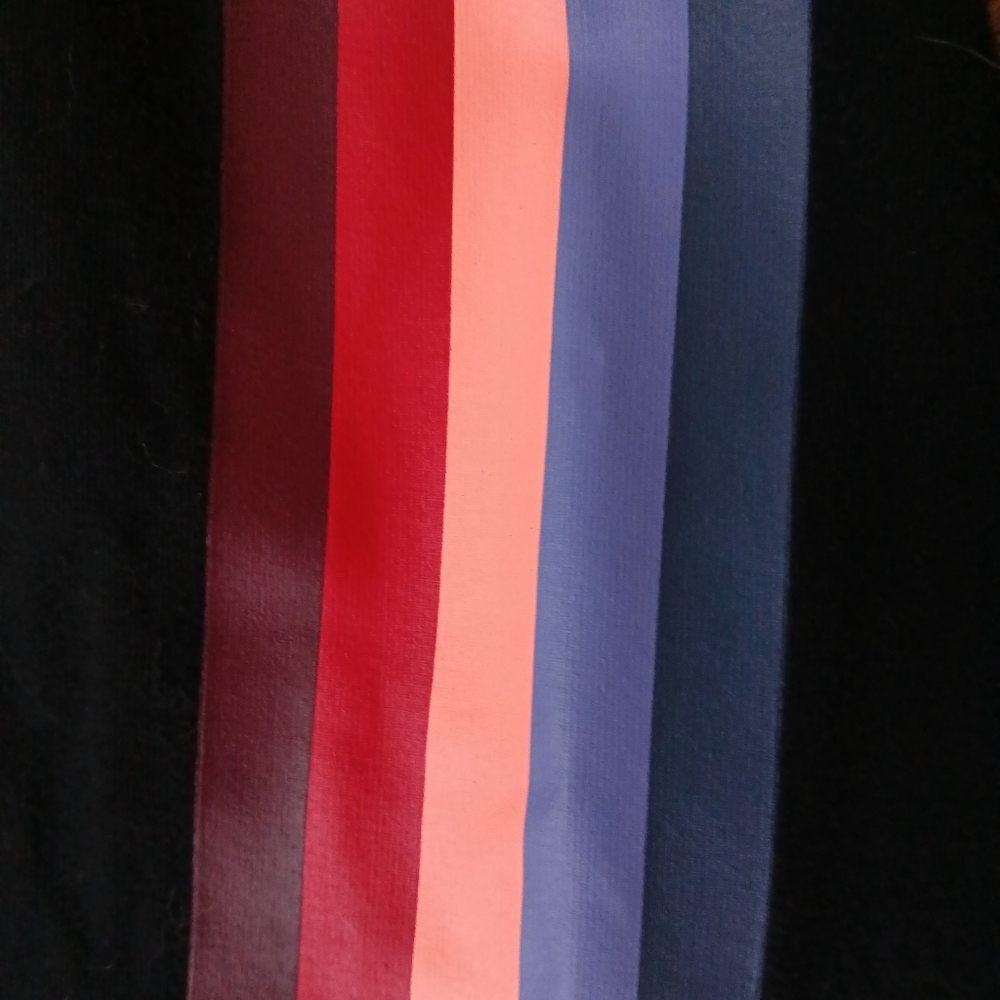 💕 PINK Victorias Secret Stripe Leggings💕 - Picture 5 of 9
